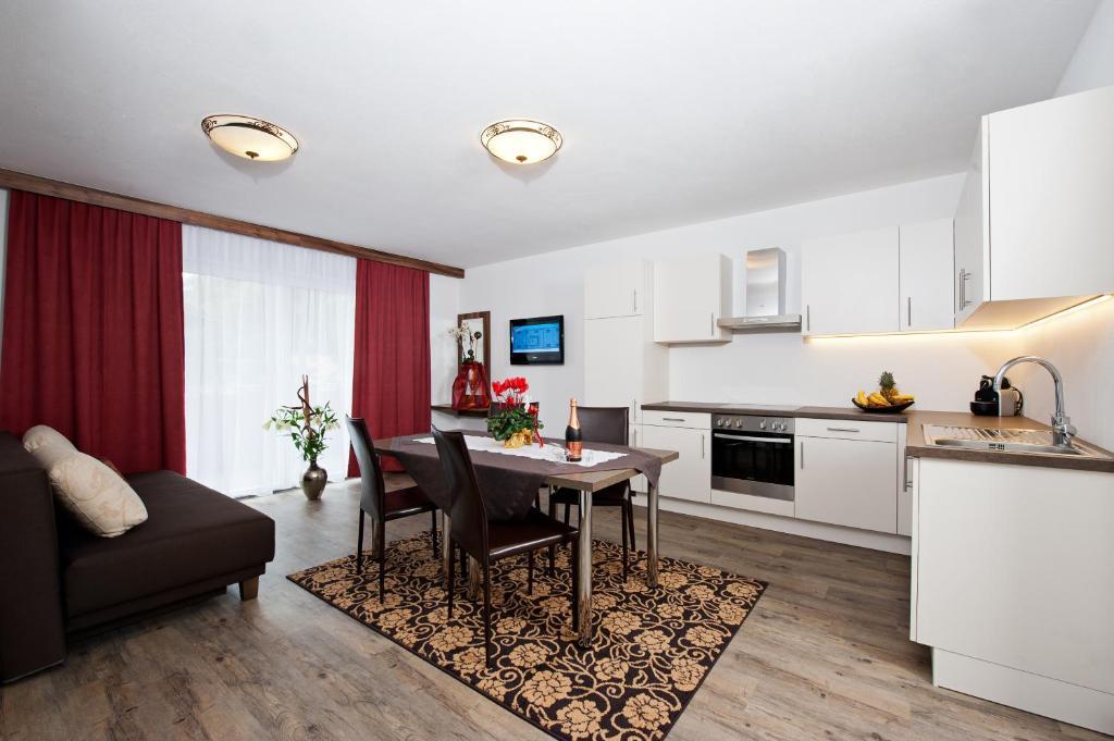 Cafe-Pension Margret Цирль Номер фото